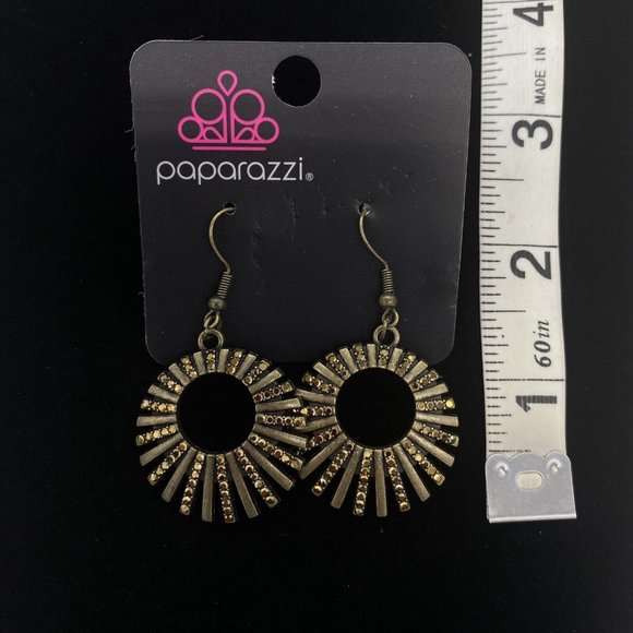 Paparazzi Fashion Jewelry Rebel Resplendence Brass Hook Earrings - Picture 2 of 3